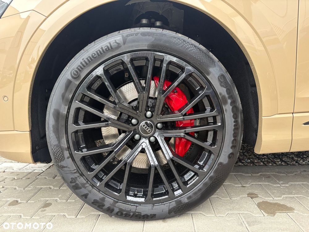 Audi Q8 - 9