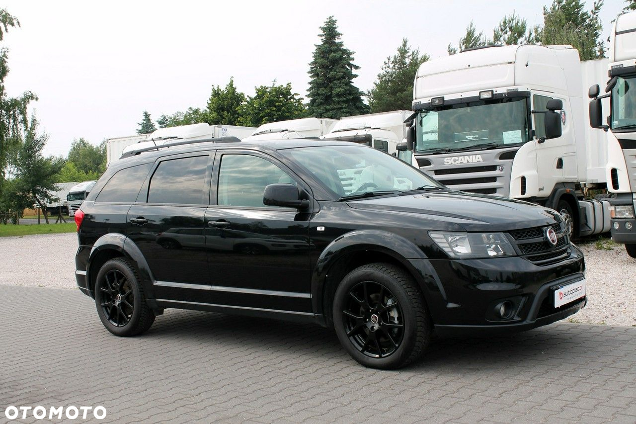 Fiat Freemont 2.0 Multijet Black Code AWD - 26