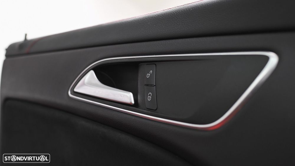 Mercedes-Benz CLA 45 AMG 4Matic Speedshift 7G-DCT Night Edition - 60