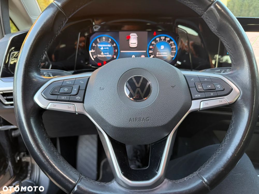 Volkswagen Golf 1.5 eTSI OPF DSG Life - 17