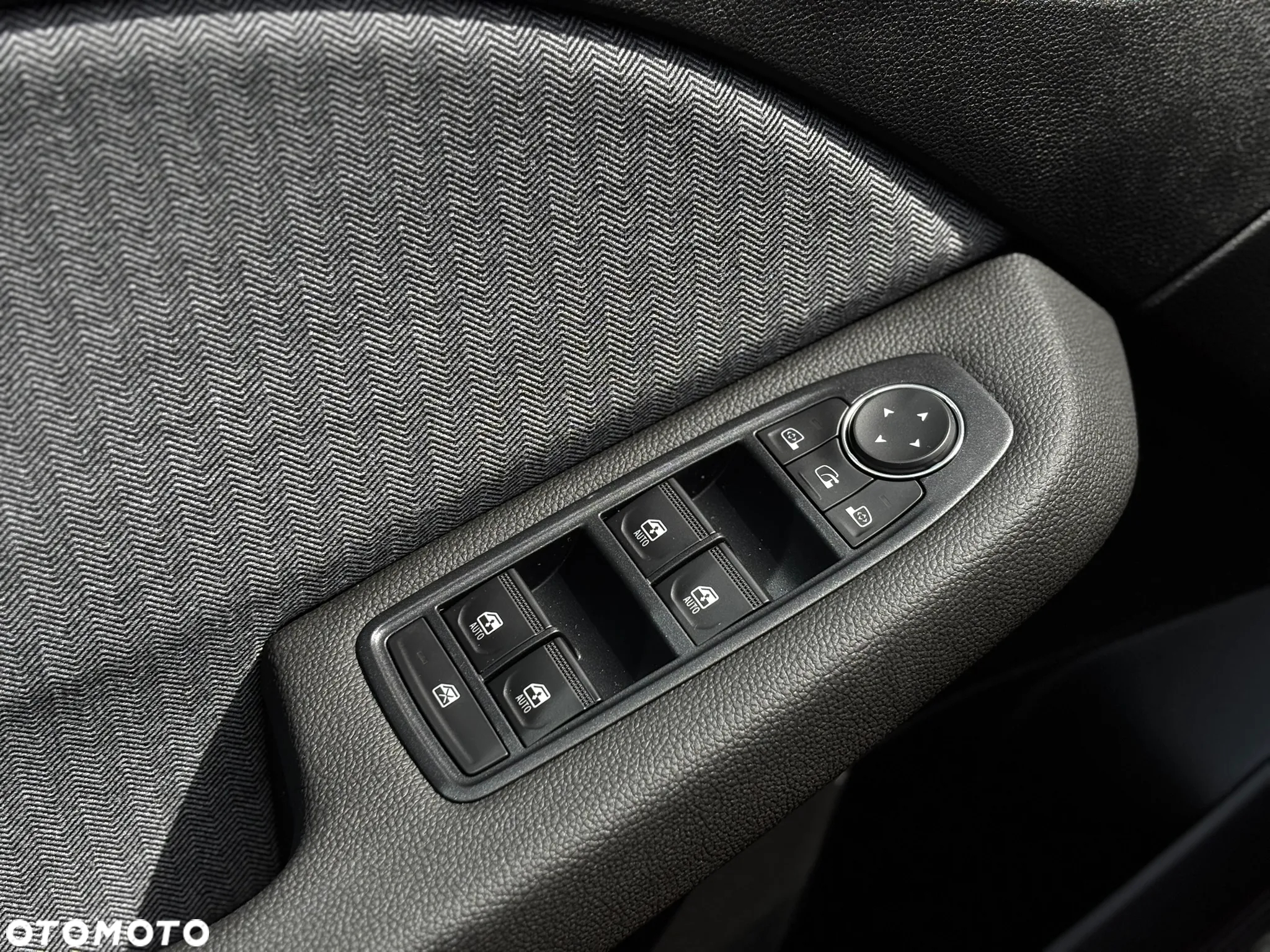 Renault Clio - 14