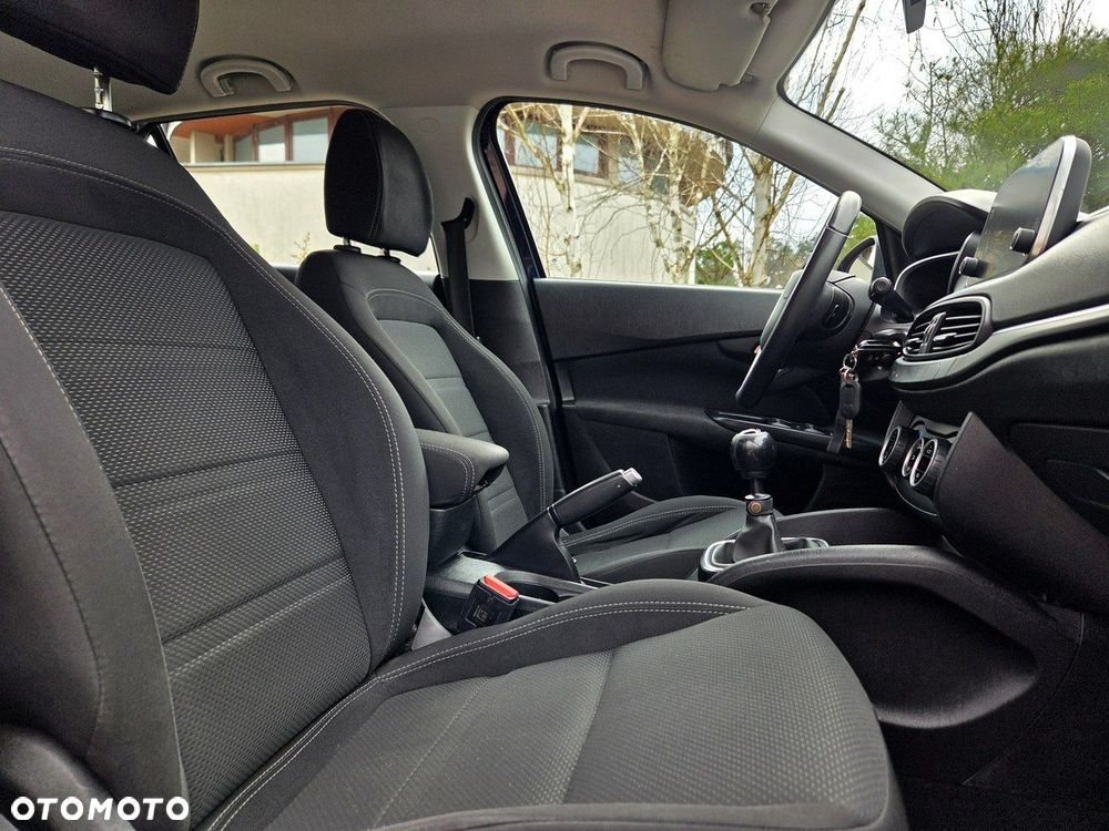 Fiat Tipo 1.4 T-Jet 16v Lounge EU6 - 7