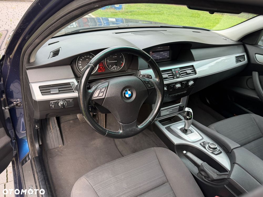 BMW Seria 5 520d Edition Lifestyle - 28