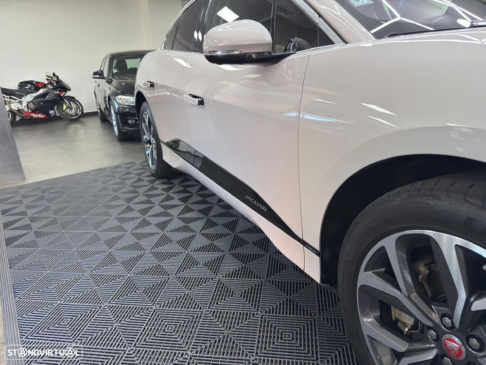 Jaguar I-Pace EV400 R-Dynamic HSE AWD - 12
