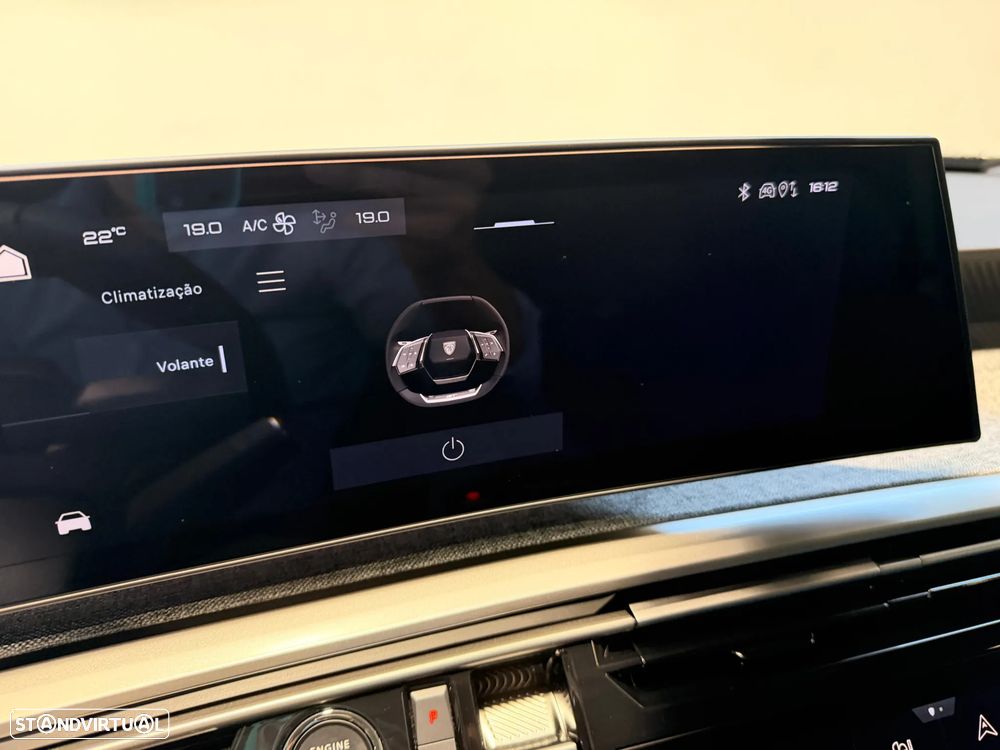Peugeot 3008 1.2 Hybrid Allure Pack e-DCS6 - 32