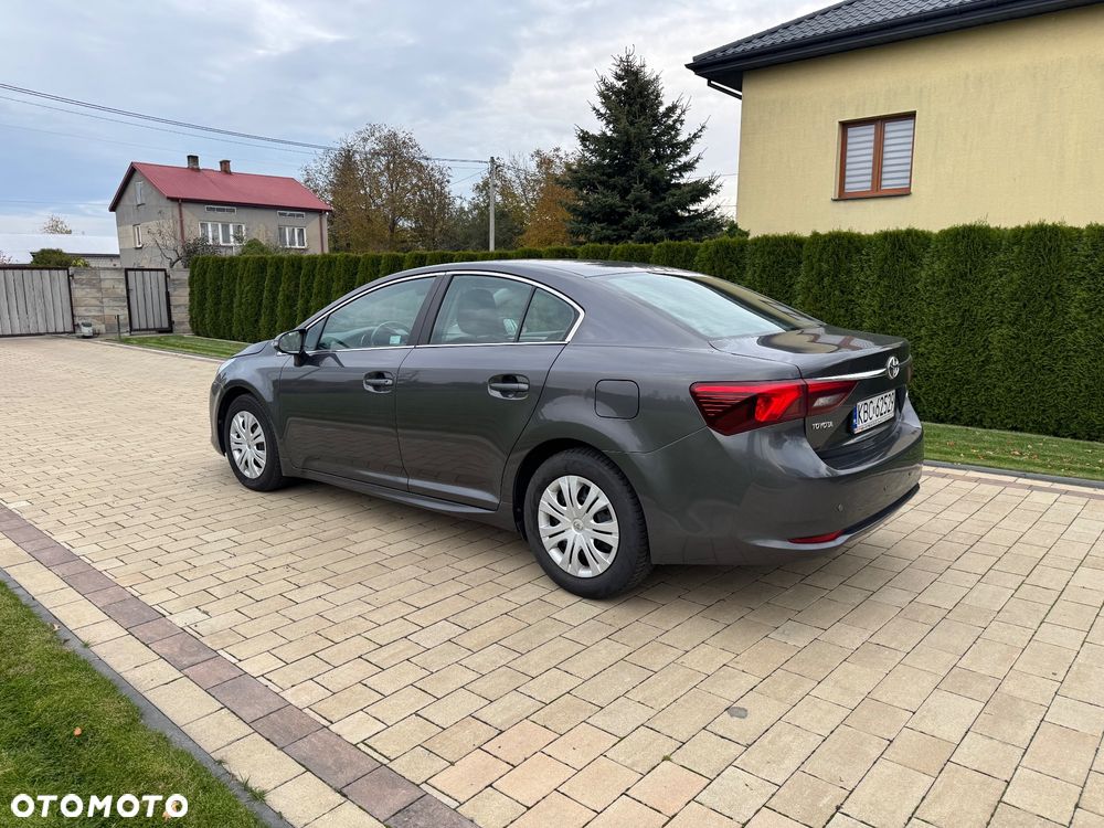 Toyota Avensis - 3