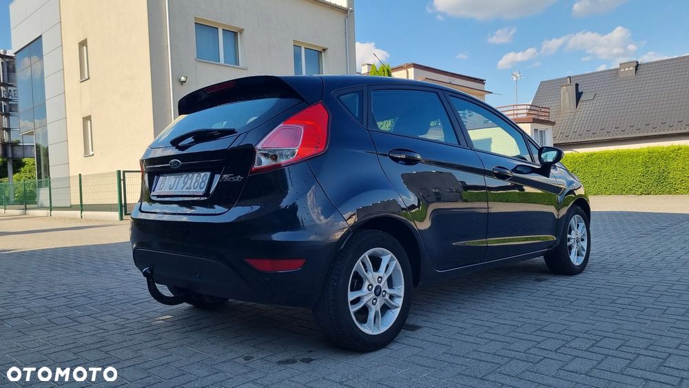 Ford Fiesta 1.25 Celebration - 6