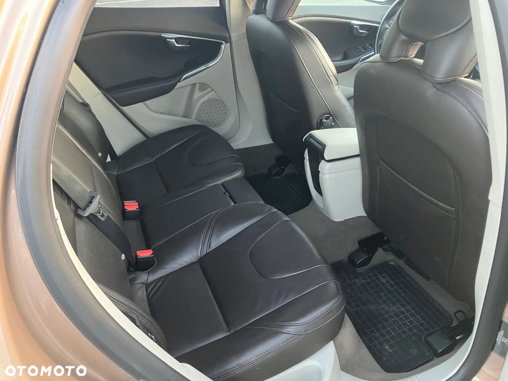 Volvo V40 - 14