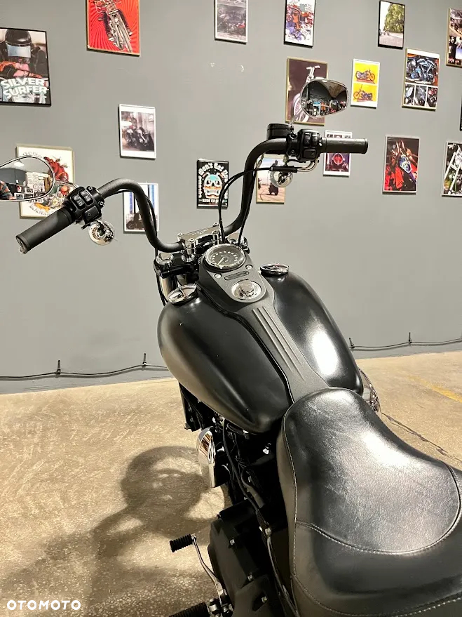 Harley-Davidson Dyna Street Bob - 7