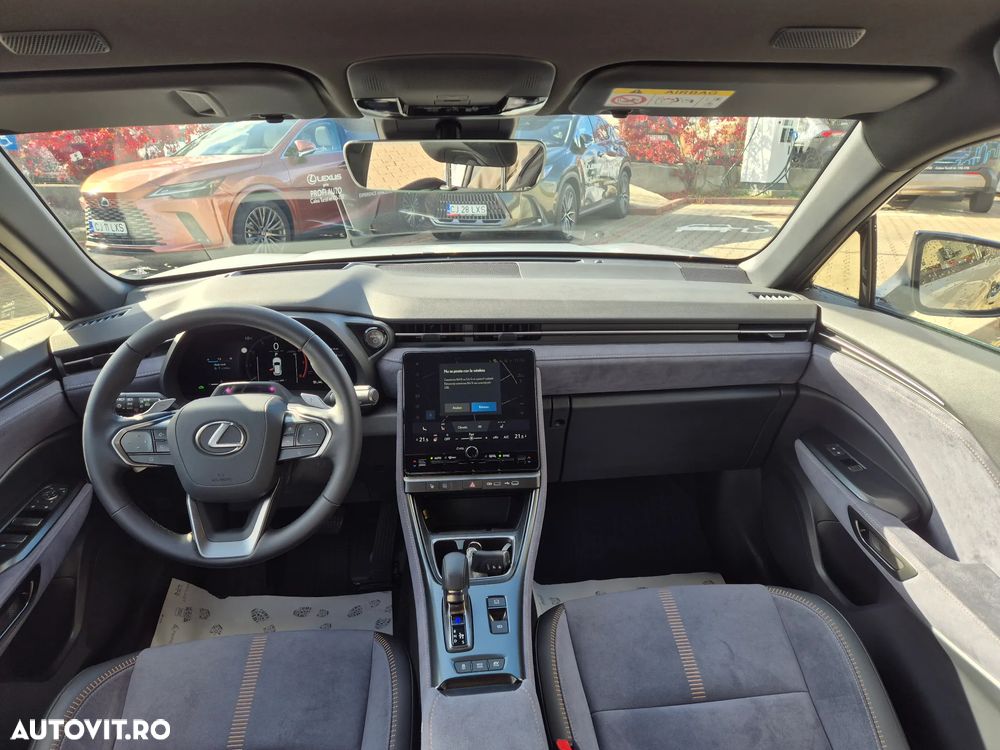 Lexus LBX 1.5 HEV 4x2 CVT Cool - 17