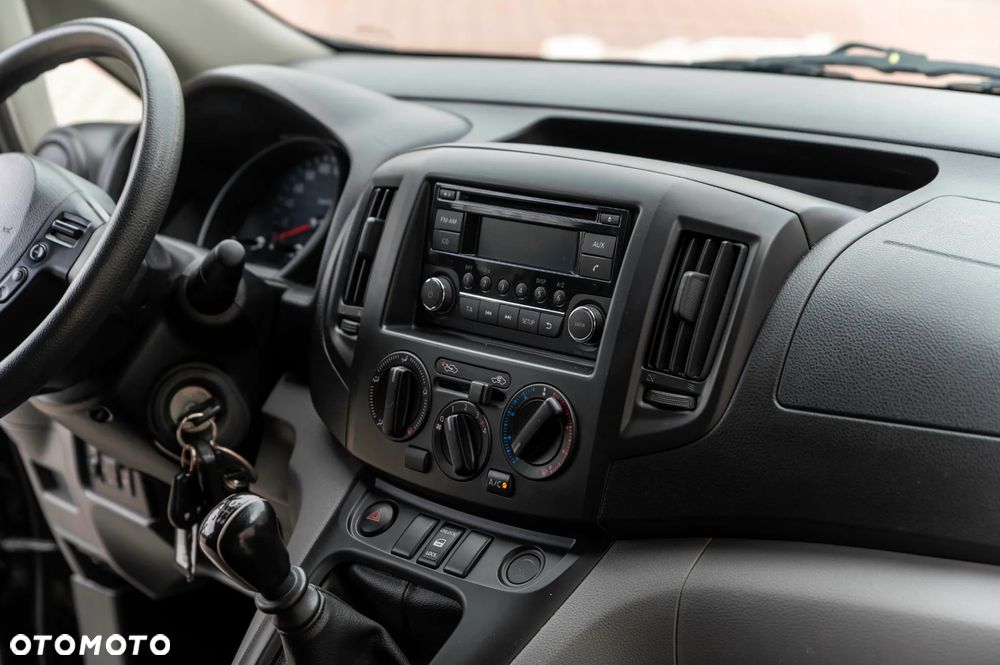 Nissan NV200 - 30