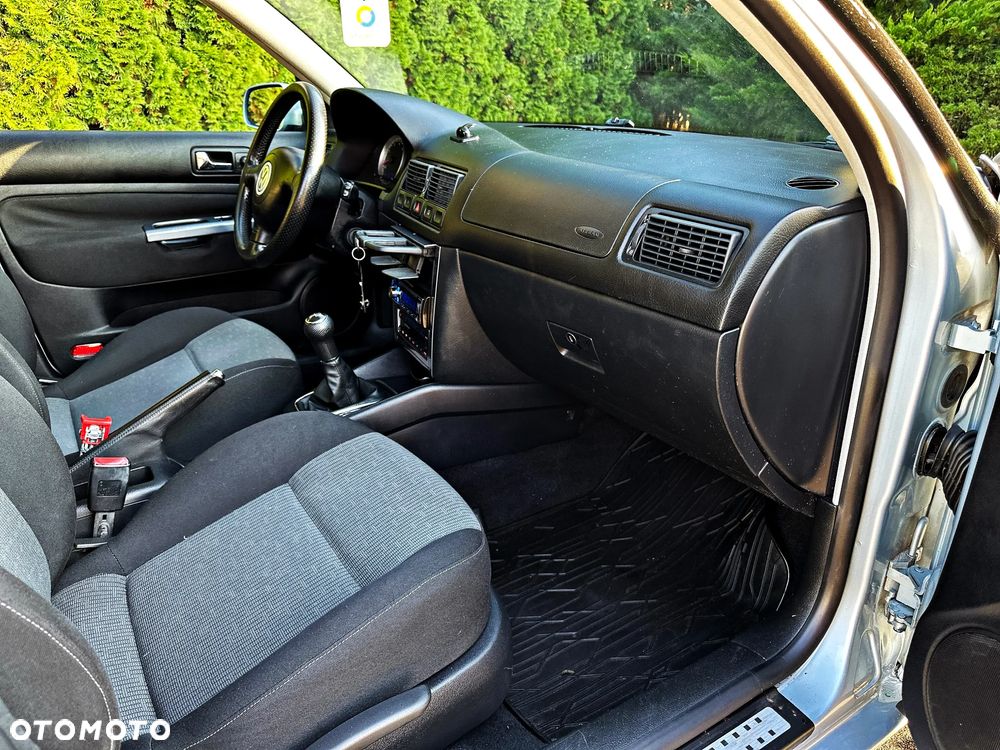 Volkswagen Golf Variant 1.6 Pacific - 14