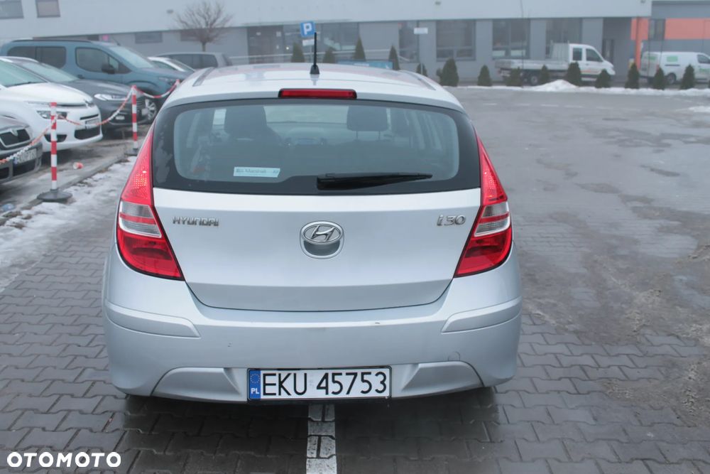 Hyundai i30 i30cw 1.4 blue Comfort - 2