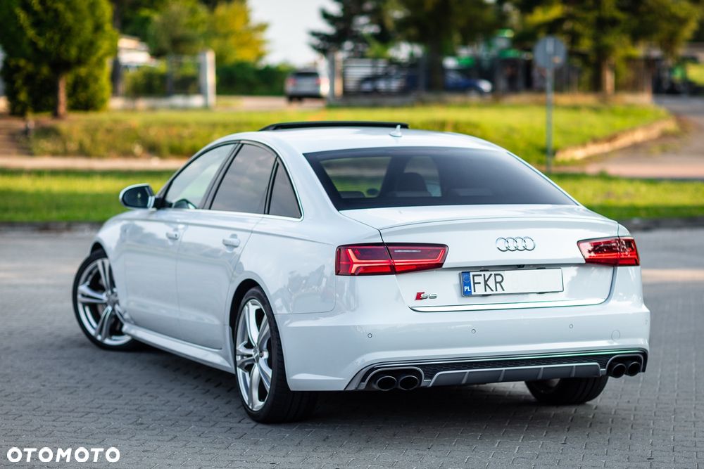Audi S6 Limousine - 15