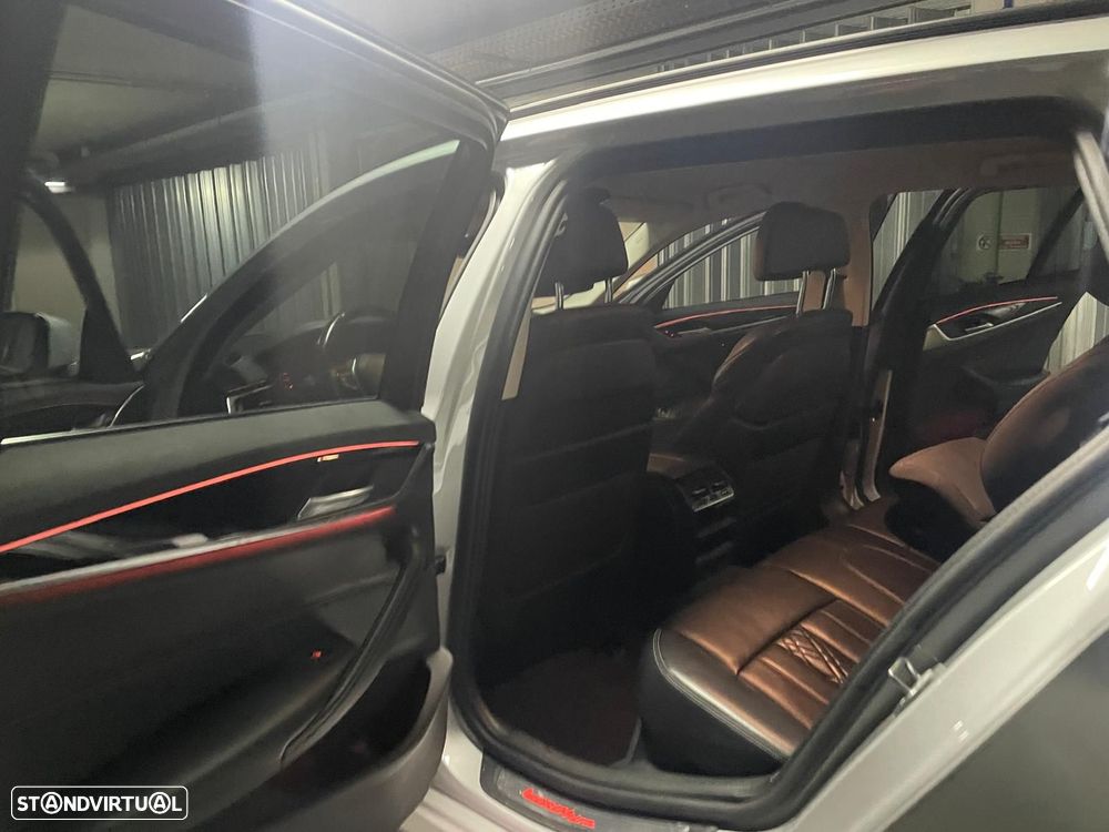 BMW 520 d xDrive Line Luxury Auto - 3
