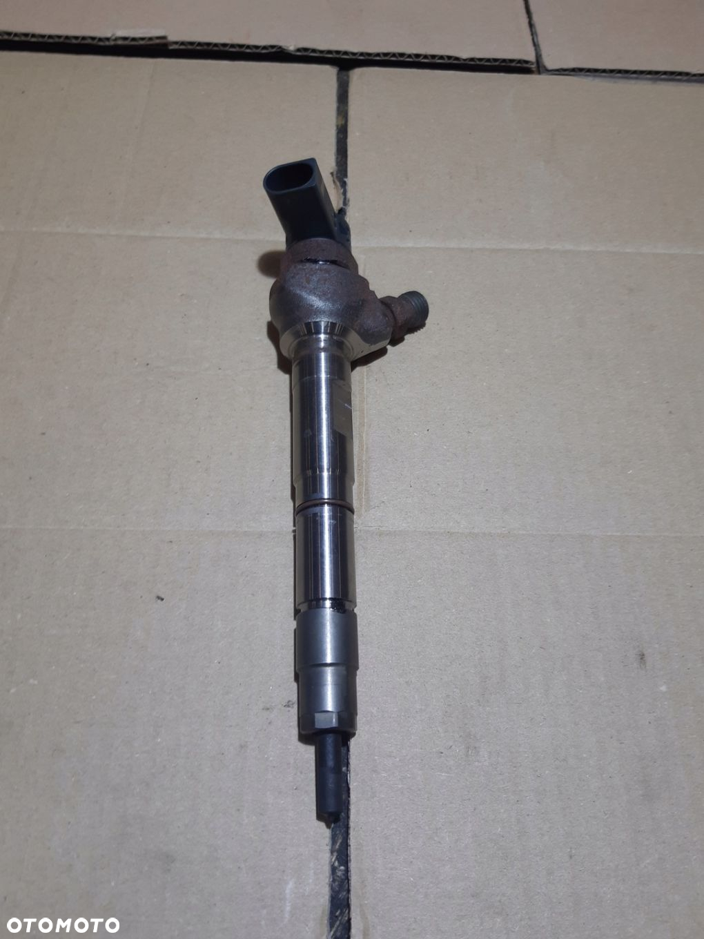 AUDI A4 B9 2.0 TDI DETA WTRYSK WTRYSKIWACZ 04L130277P - 2
