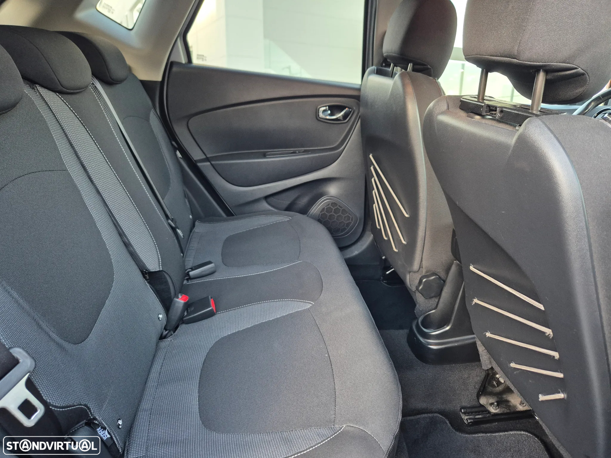 Renault Captur 0.9 TCE Exclusive - 11