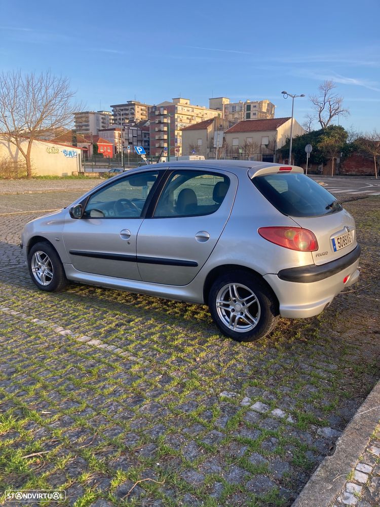 Peugeot 206 1.4 HDi XT - 1