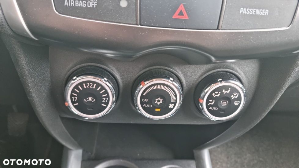 Mitsubishi ASX 1.6 Invite Navi - 16