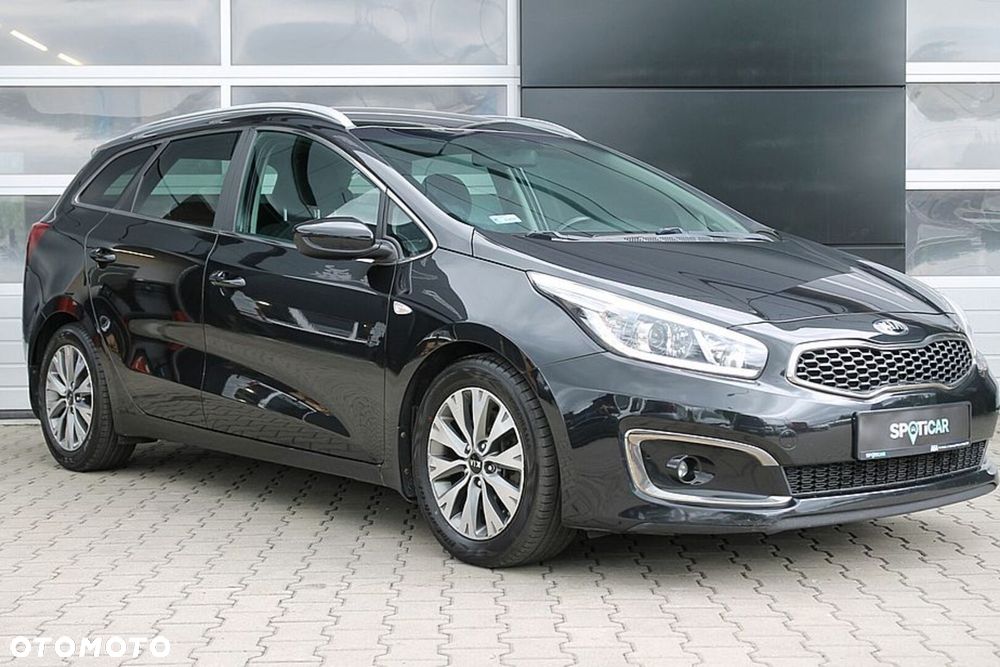 Kia Ceed - 11