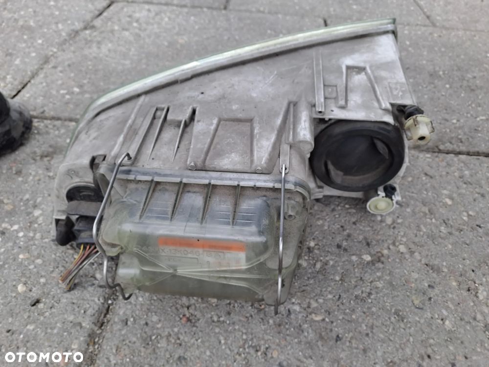 Skoda Octavia II lampy xenon lewa prawa i inne EU - 8