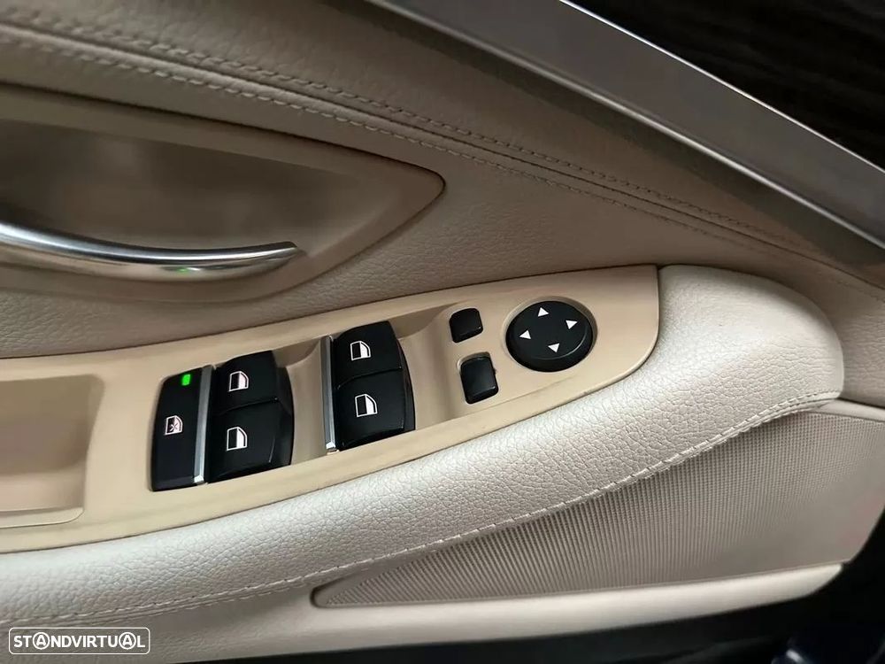 BMW 530 d Line Luxury Auto - 21