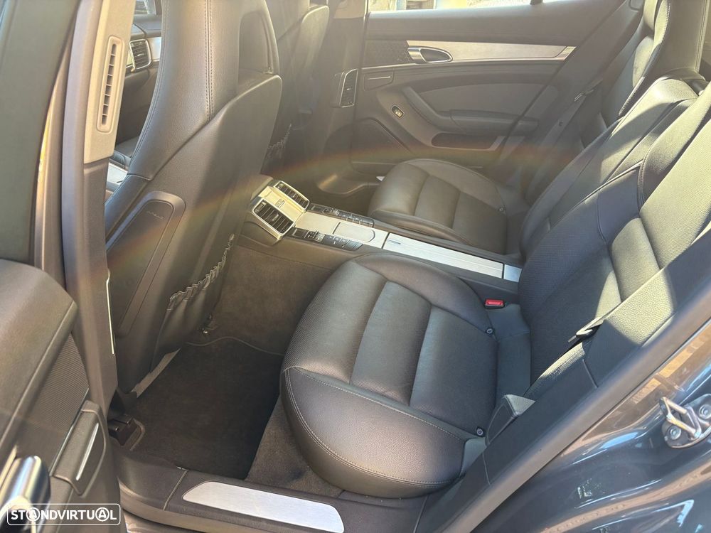 Porsche Panamera - 9