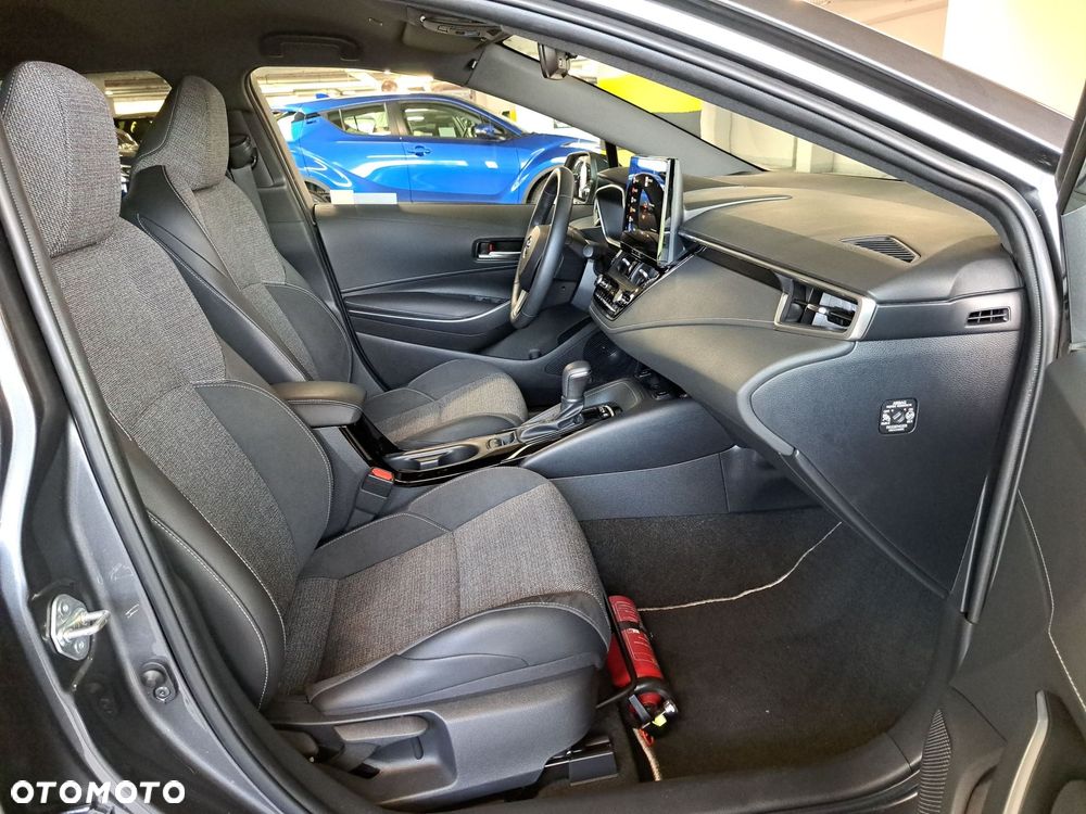 Toyota Corolla 1.8 Hybrid Style - 16