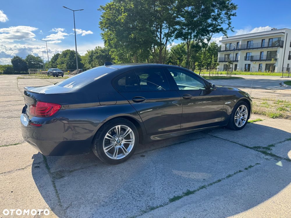 BMW Seria 5 528i xDrive - 6
