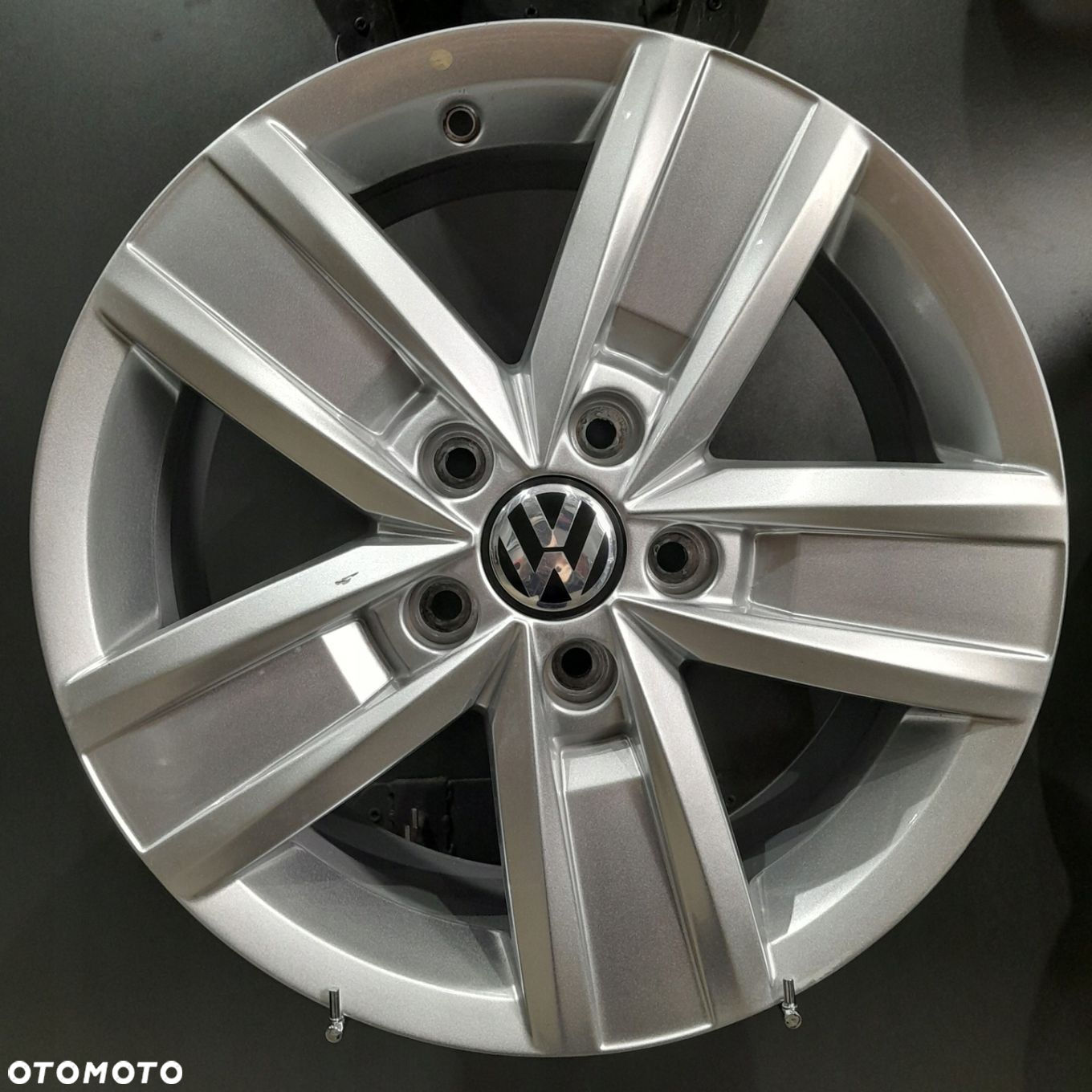 Felgi 17 5x120 VW T5 T6 Multivan F9178-7 - 4