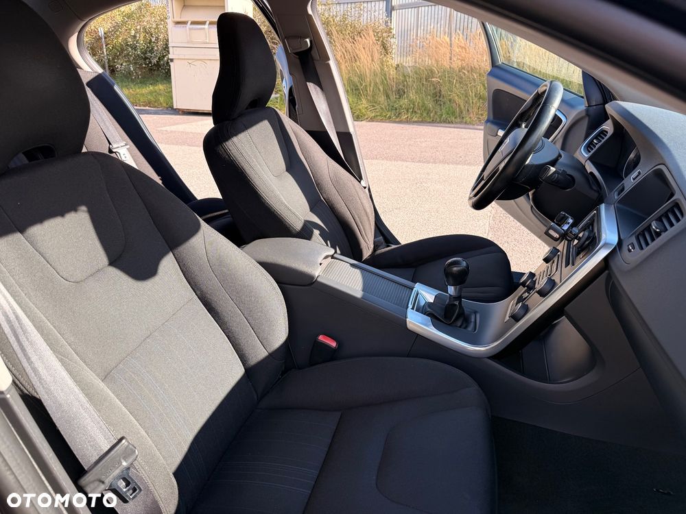 Volvo S60 - 18