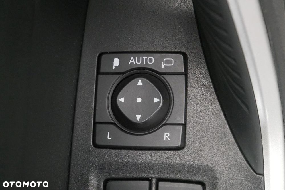 Toyota RAV4 - 29