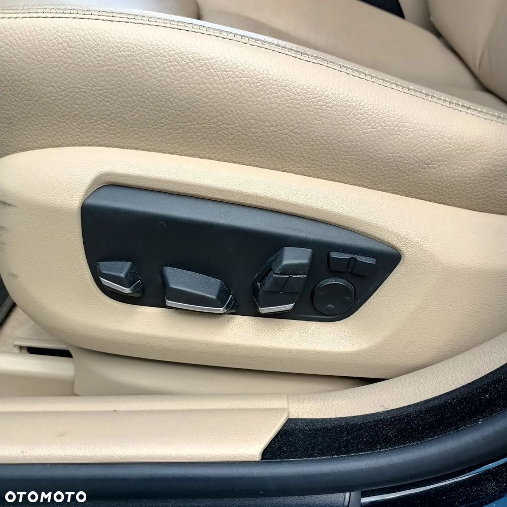 BMW Seria 5 530d xDrive - 3