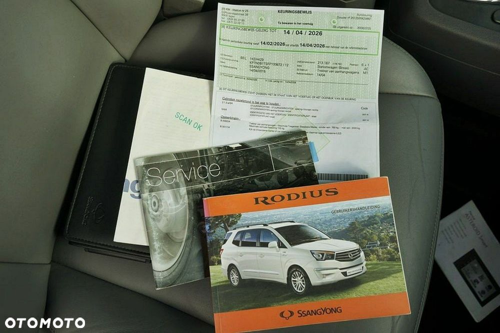 SsangYong/KGM Rodius - 35