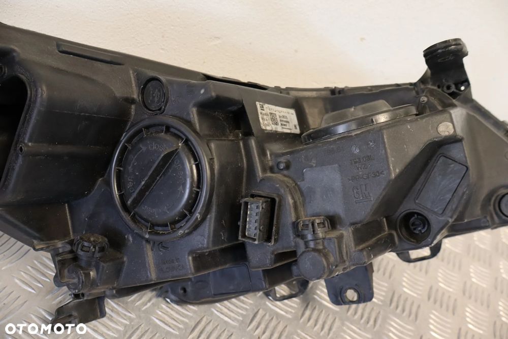LAMPA PRZEDNIA PRZÓD LEWA OPEL ASTRA K 5 V SOCZEWKA LED 39158005 2015-2019 - 15