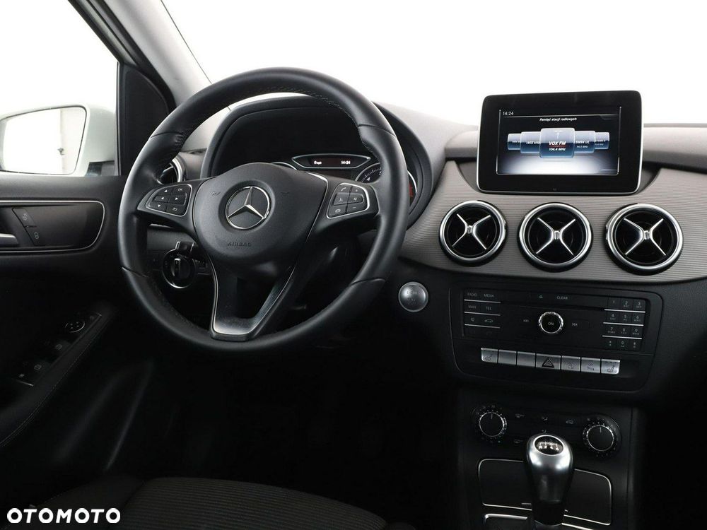 Mercedes-Benz Klasa B 180 Style - 16