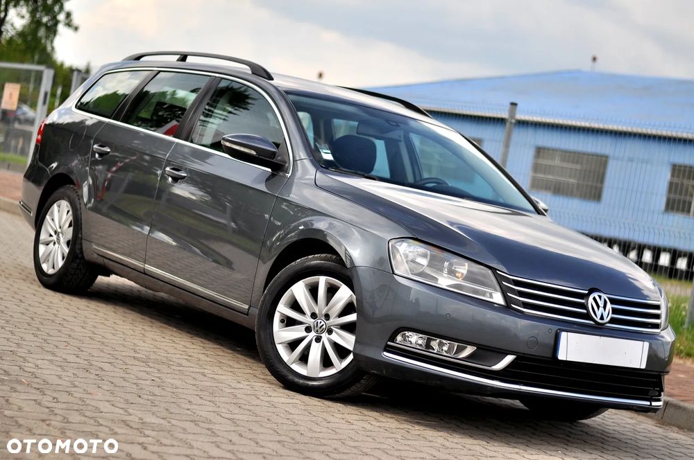 Volkswagen Passat - 4