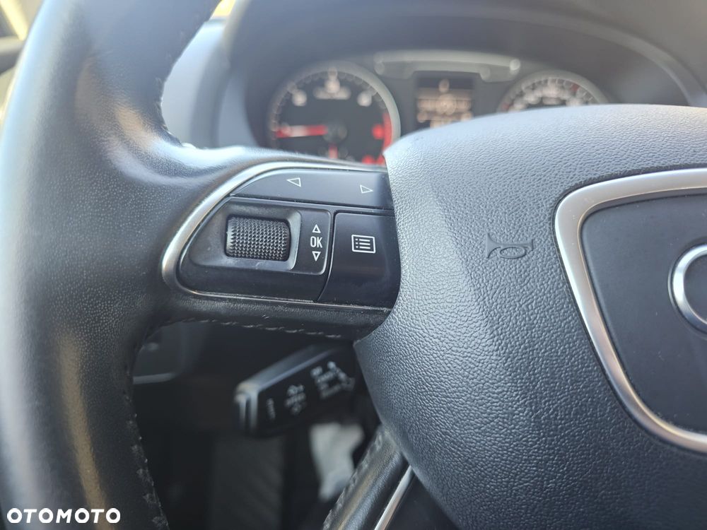 Audi Q3 2.0 TDI Design - 23