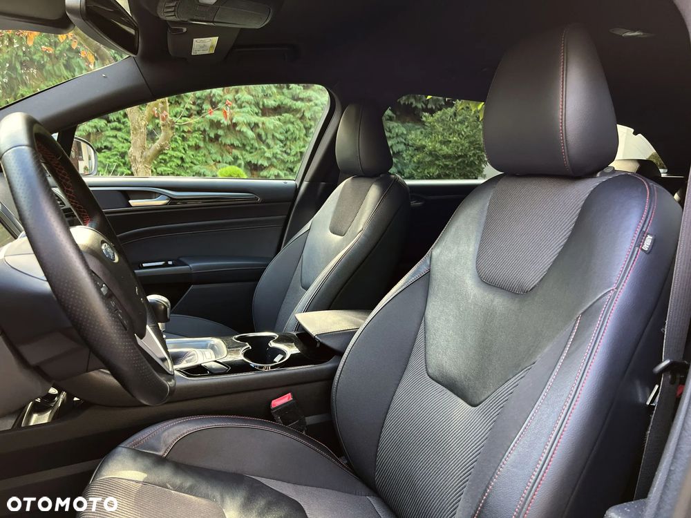 Ford Mondeo 2.0 TDCi STart-Stopp ST-Line - 22
