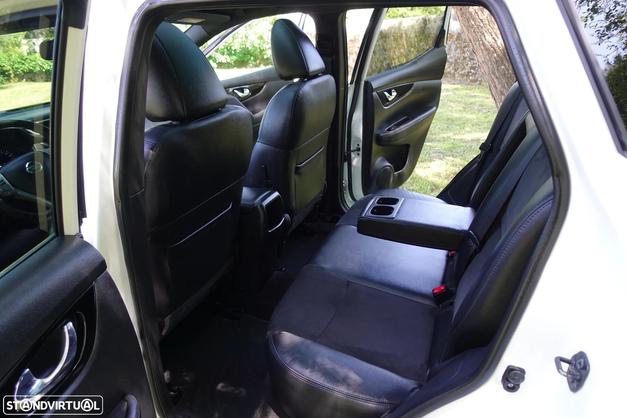 Nissan Qashqai 1.6 dCi N-Connecta 18 - 53