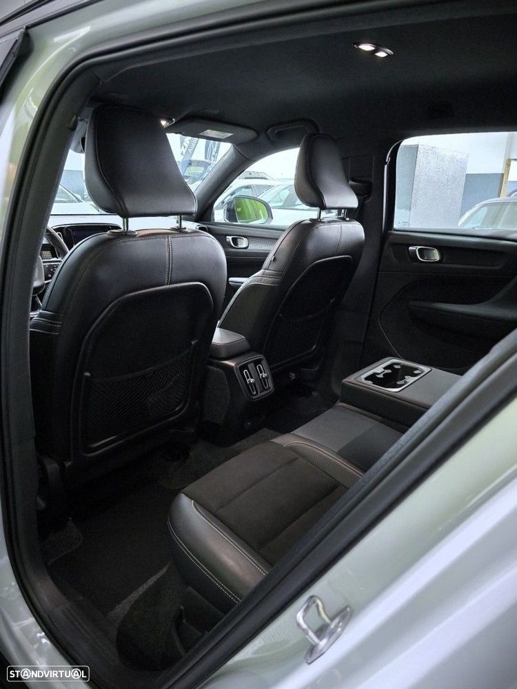 Volvo XC 40 P8 AWD Recharge RDesign - 11