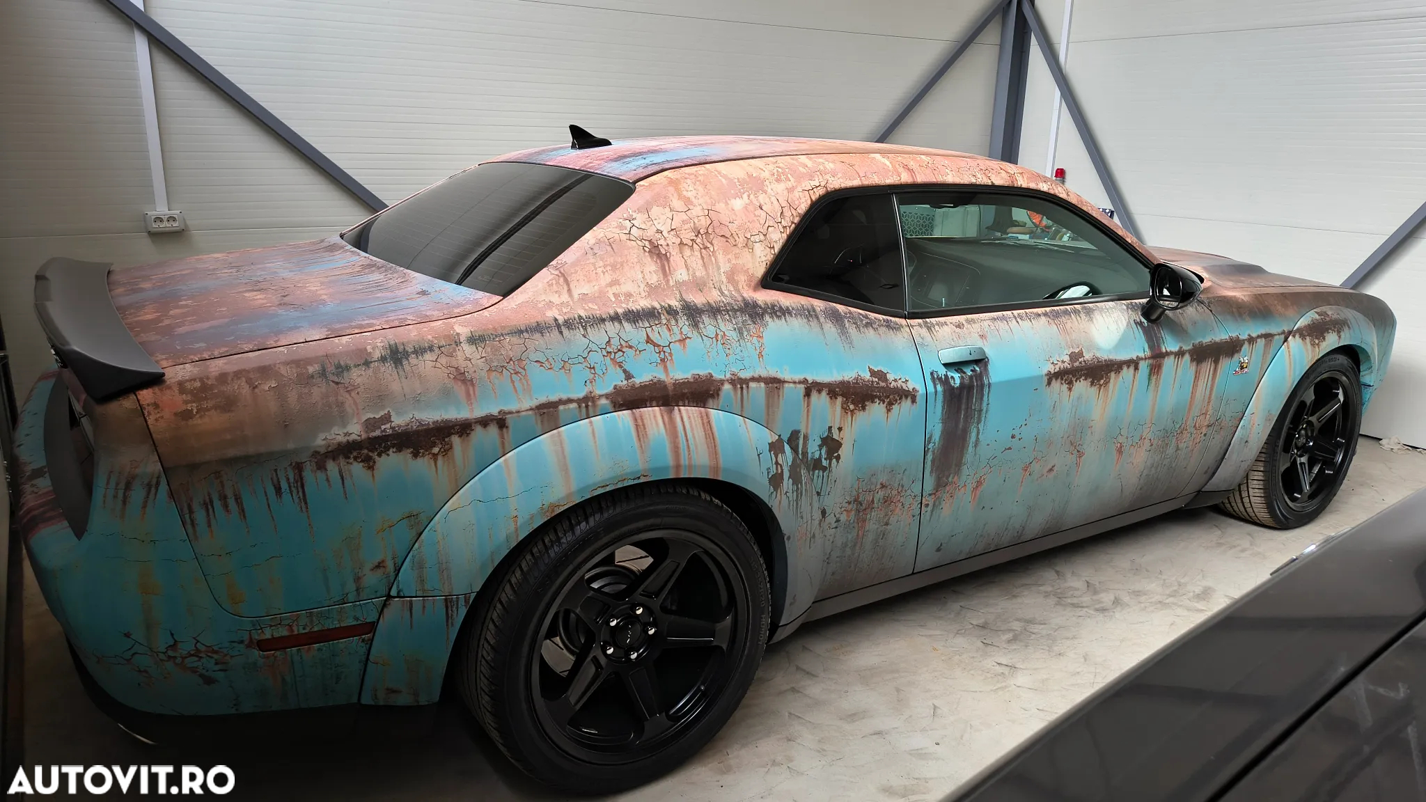 Dodge Challenger - 7