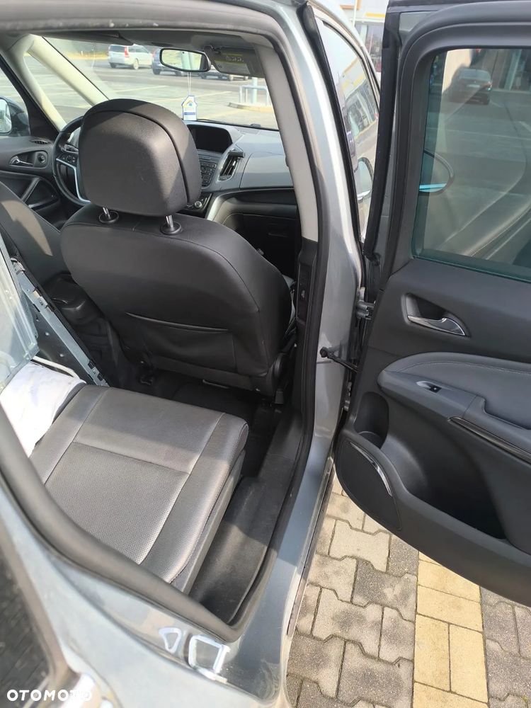 Opel Zafira Tourer 2.0 CDTI Style - 19