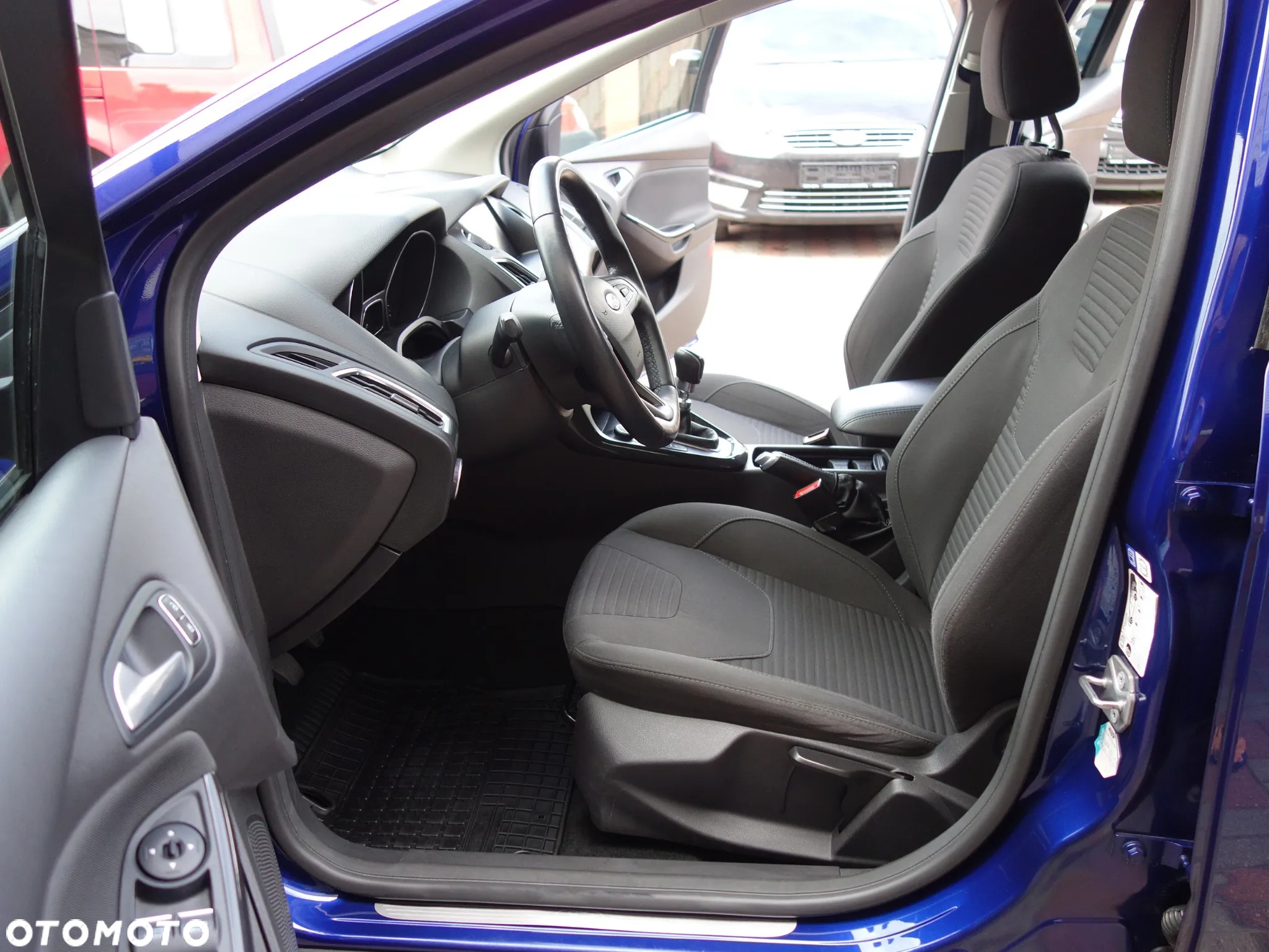 Ford Focus 2.0 TDCi Titanium ASS - 28