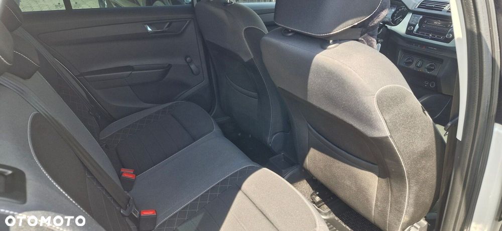 Skoda Fabia 1.0 TSI Ambition - 24