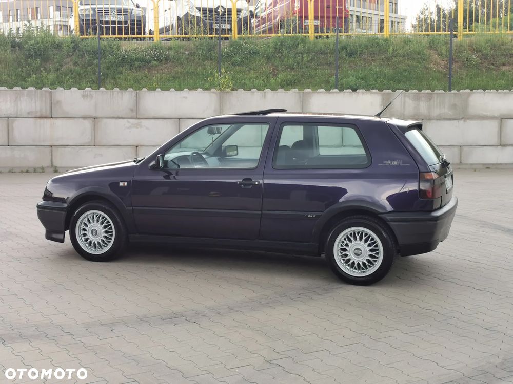 Volkswagen Golf 1.8 GT Special - 11
