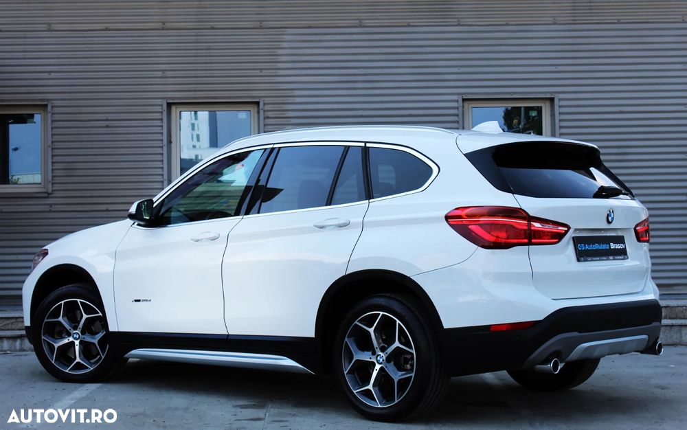 BMW X1 xDrive20d Aut. Sport Line - 4