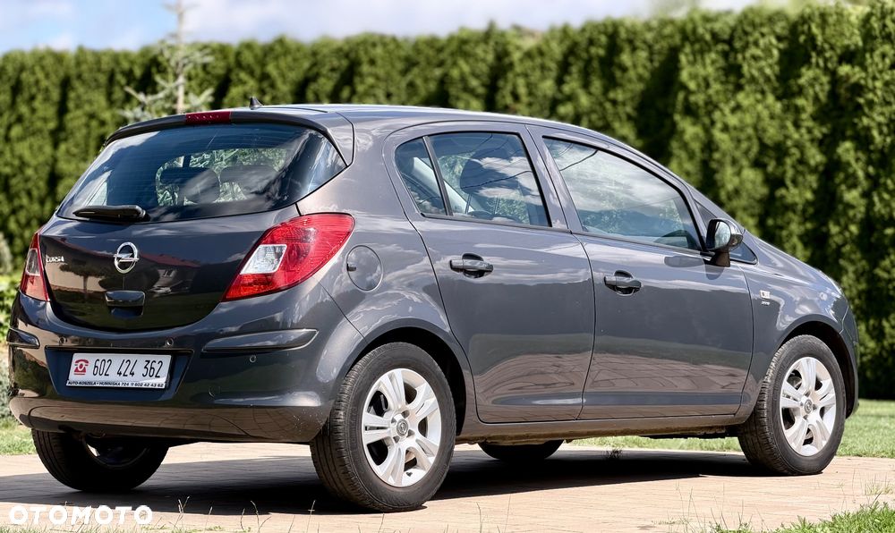 Opel Corsa 1.4 16V Energy - 21