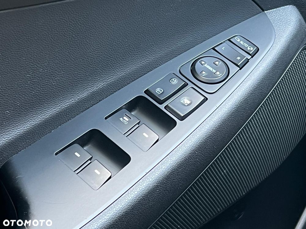 Hyundai Tucson blue 1.7 CRDi 2WD Passion Plus - 12