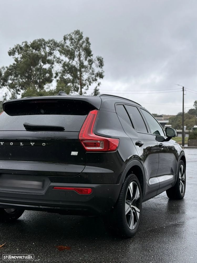 Volvo XC 40 Recharge 78 kWh Twin Motor Core — fotografia 5